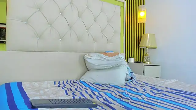 Jay_Secret1 élő XXX-chatje