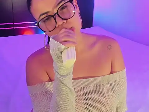 Chat +18 de veronicabrown_xxx ao vivo