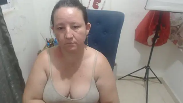 Yohis_Kiut25 – Live XXX-chat