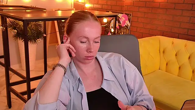 BellaRosewood's Live XXX Chat