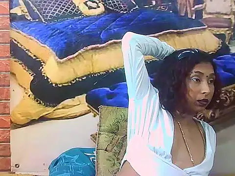 IndianSexyButt's Live XXX Chat
