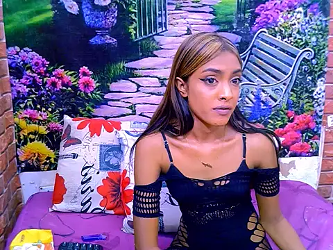 IndianPretty14u2Luv Chat XXX live