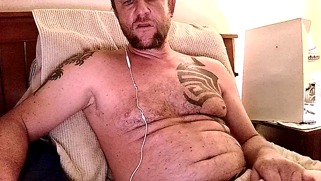 Yournaughty's Live XXX Chat