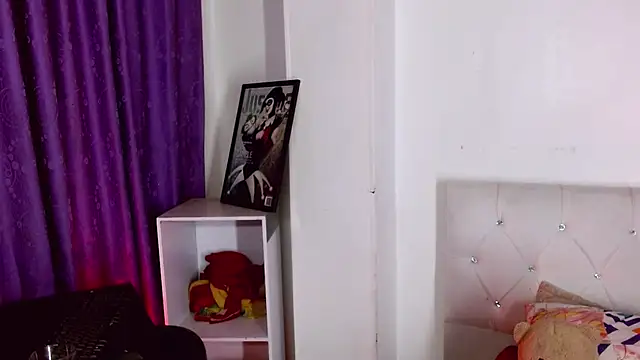Angel_foxc13のライブXXXチャット
