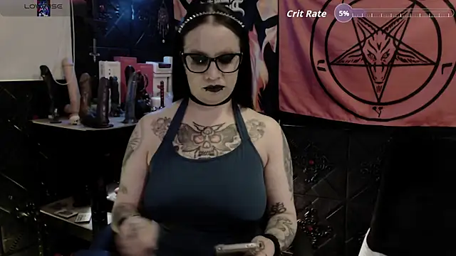 Evil_Queen_666のライブXXXチャット