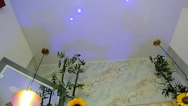 XXX chat uživo modela LittleeJaz