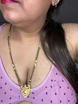 Notty-HotyBhabhi – Live XXX-chat