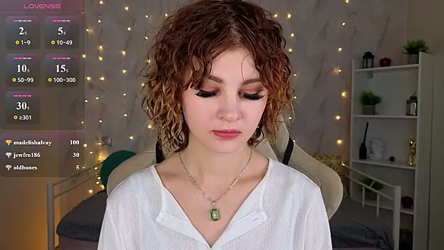 Онлайн чат XXX Kira__Fluffy