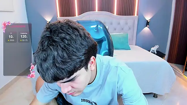 Chat XXX en directo de Tommy18__