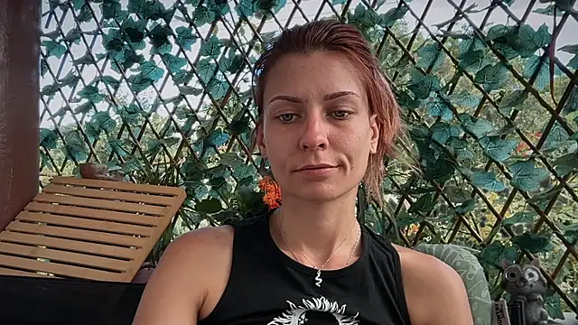 XXX chat uživo modela karo123421