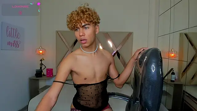 Anyelo_Twink: απευθείας συνομιλία ΧΧΧ