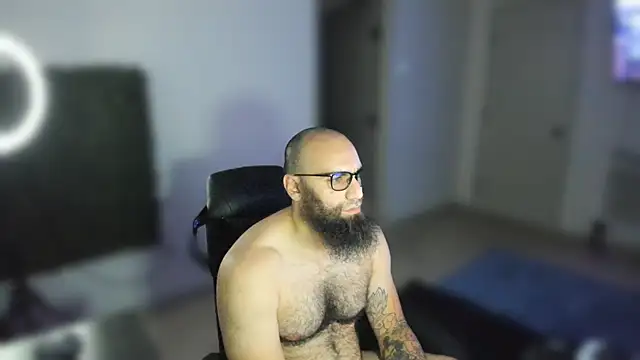 MastaWolfy's Live XXX Chat
