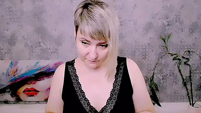 Chatroom XXX en direct de Djullia