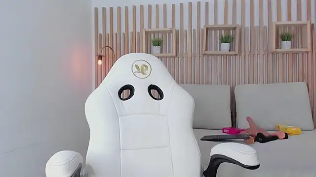Czat XXX na żywo – ely_brown_