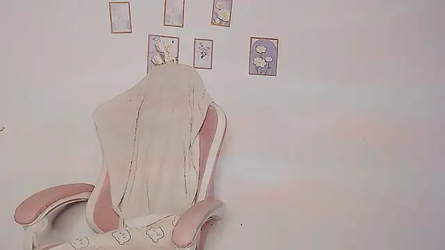 Chat +18 de DearEmi-20 ao vivo