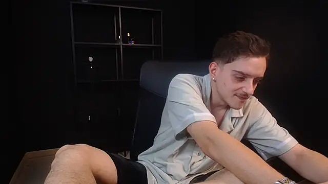 Živý XXX chat FelixStarkk