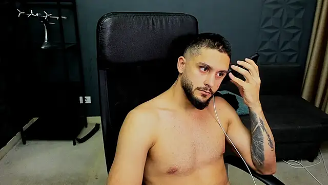 TroyWadee XXX чат на  живо