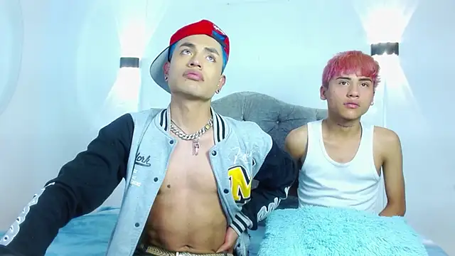 แชท XXX สดของ Temptionkingscs