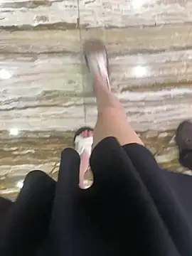 littleqiu Chat XXX live
