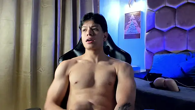 TonyPetrovjs' Live XXX Chat
