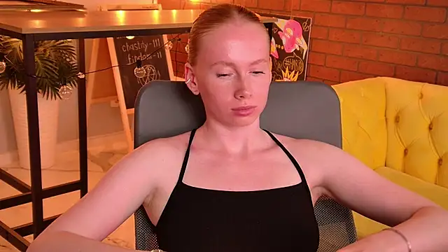 BellaRosewood's Live XXX Chat