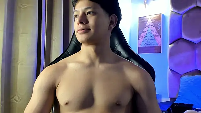 XXX chat uživo modela TonyPetrovjs