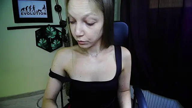 EmillyPlay's Live XXX Chat