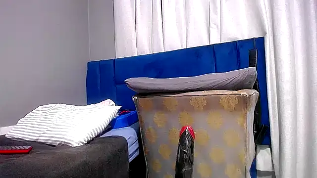 Lelety79's Live XXX Chat