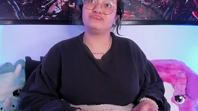 lucky-leah's Live XXX Chat