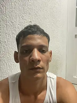 BEM_BOY Adlı Modelin Canlı XXX Sohbeti