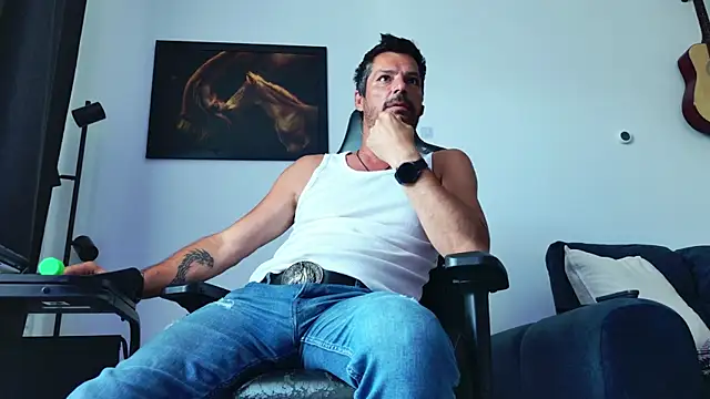 ChrisKox Adlı Modelin Canlı XXX Sohbeti