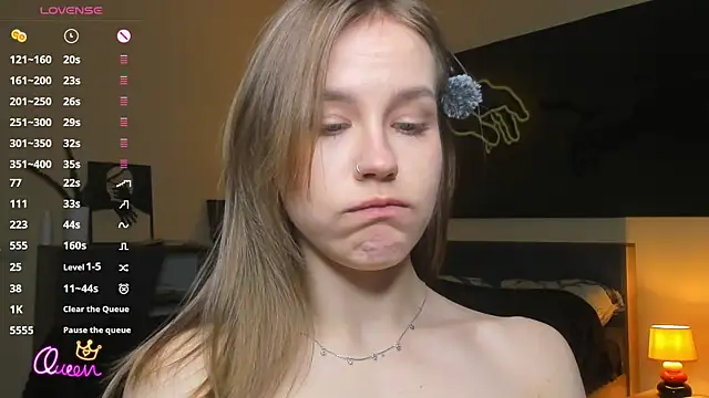 Chat +18 de MaliaBourraine ao vivo