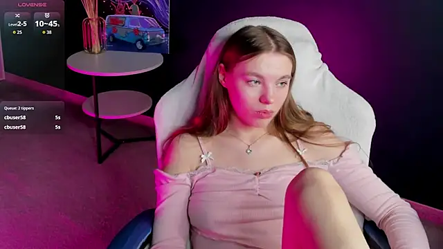 St_Ormy's Live XXX Chat