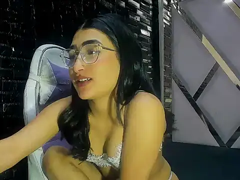 HannaLiss18 라이브 XXX 채팅