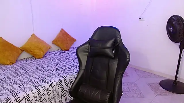 Martina1369 élő XXX-chatje