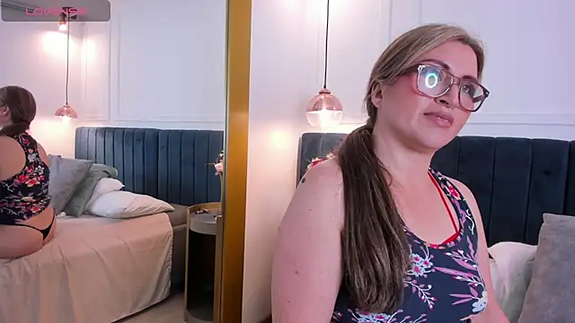 Susan_Jolie live XXX chat