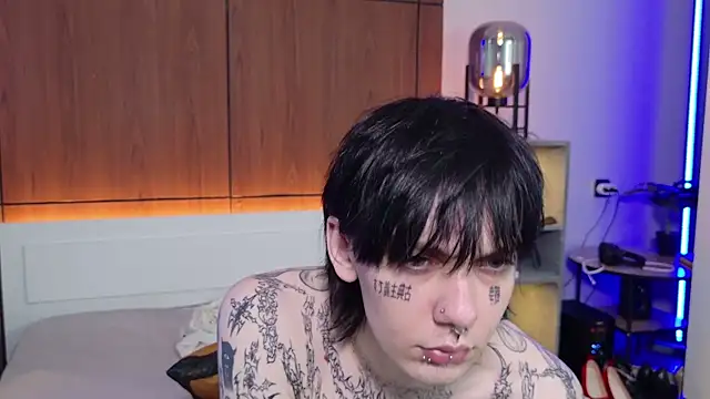 AmberCore live XXX chat