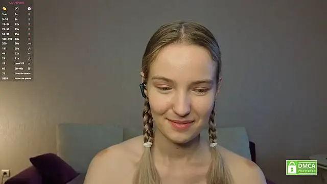 HongTomczak's Live XXX Chat