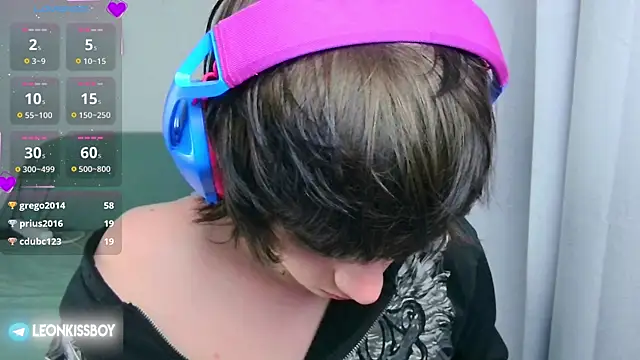 LeonBoykisser 现场XXX聊天