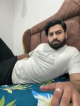 Chat XXX ao vivo de Royalboy_03