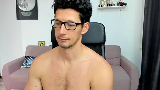 BrutusK08 Chat XXX live