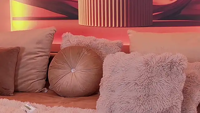 Chat +18 de RubyLuxee ao vivo