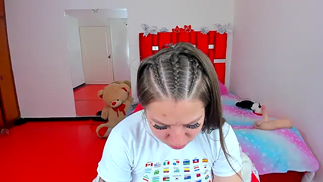 Chat +18 de Luna_Analya ao vivo