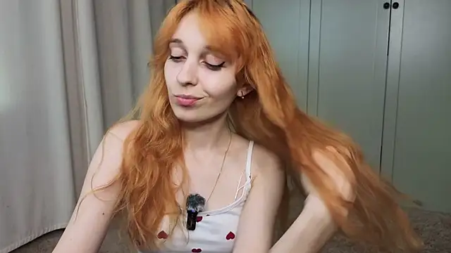 tgirlfoxy 现场XXX聊天
