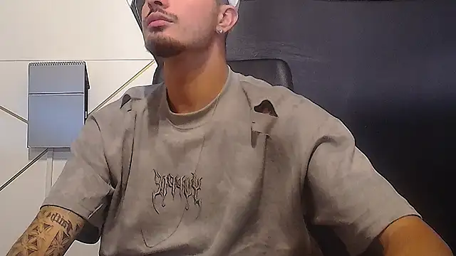 BrandonTate Chat XXX live