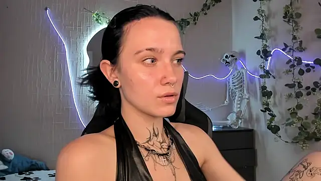 Elastikisss' Live XXX Chat