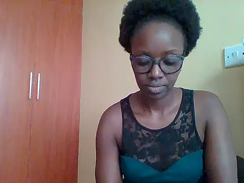 Chat +18 de sexy_darleen23 ao vivo
