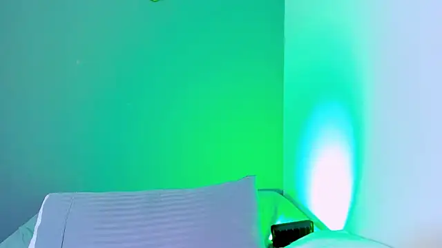 Živý XXX chat AlexiiaBrown