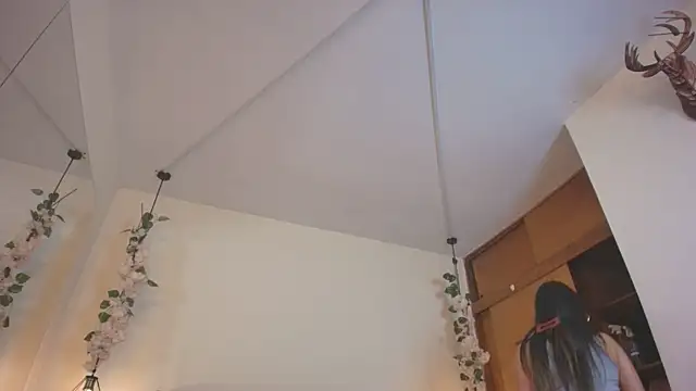 Shadya_ live XXX chat