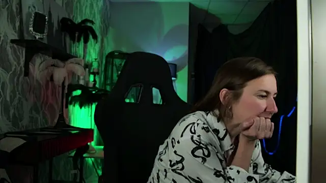 Chat XXX en directo de Golden_Dragon